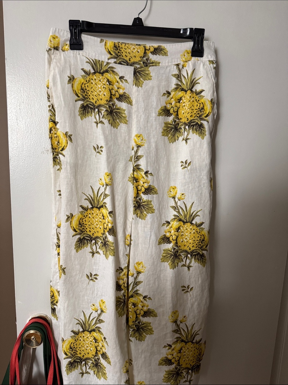 Tahari Cream and Yellow Linen Pants with Pineapple Print